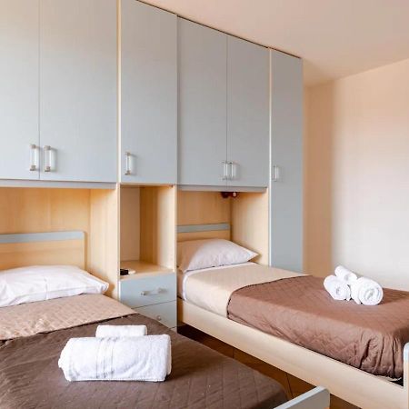 Garden Villa - Free Parking, Wi-Fi E Netflix Fiumicino Extérieur photo