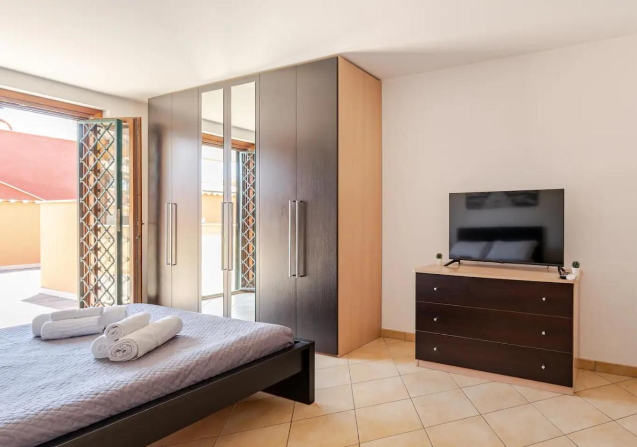 Garden Villa - Free Parking, Wi-Fi E Netflix Fiumicino Extérieur photo