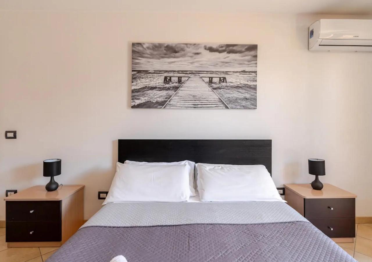 Garden Villa - Free Parking, Wi-Fi E Netflix Fiumicino Extérieur photo