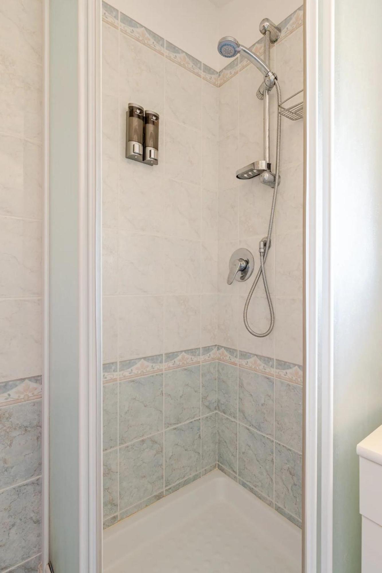 Garden Villa - Free Parking, Wi-Fi E Netflix Fiumicino Extérieur photo